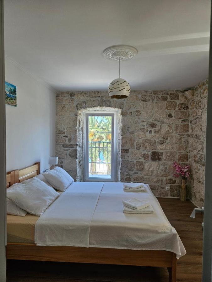 Apartman Eli Supetar Extérieur photo
