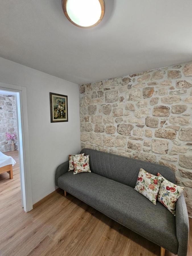 Apartman Eli Supetar Extérieur photo