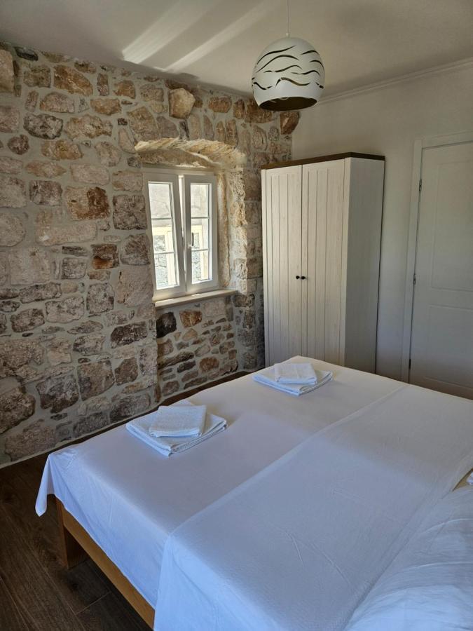 Apartman Eli Supetar Extérieur photo